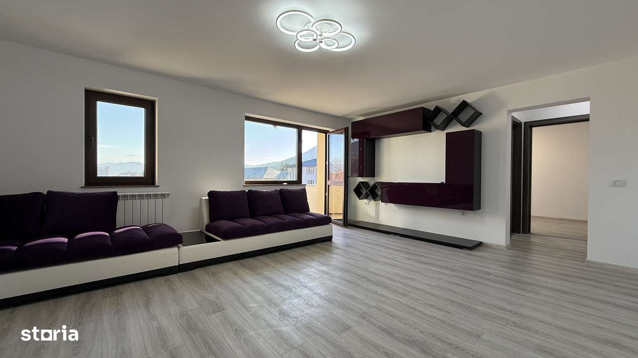 Apartament 4 camere, renovat complet, 2 băi, 2 balcoane, lângă spital - Imagine principală: 2/16