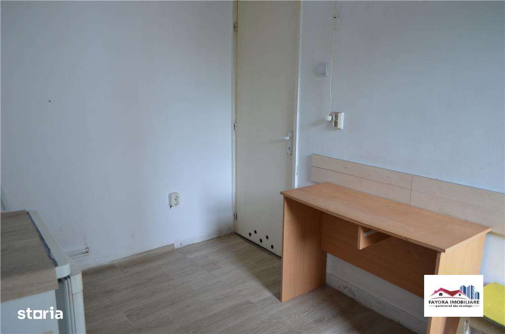 Apartament 1 Camera de Vanzare Zona Pandurilor - Imagine principală: 4/6