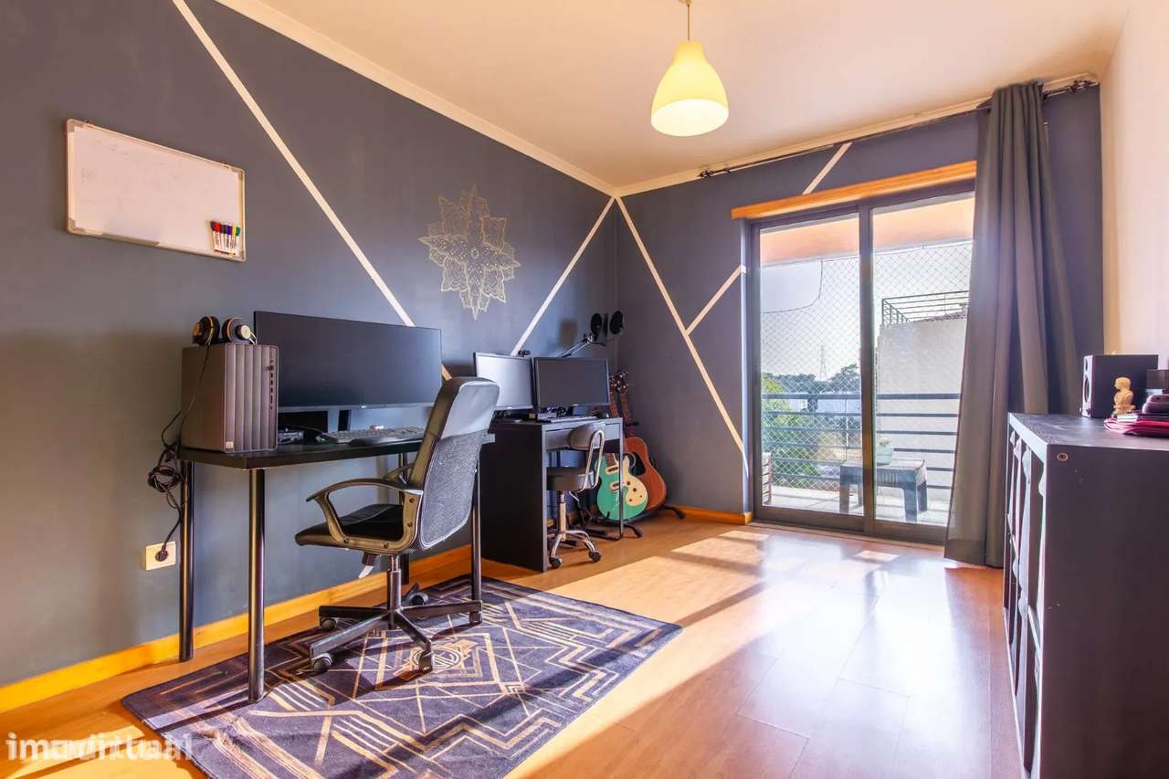 Apartamento T3 em Quinta do Anjo com Garagem-12