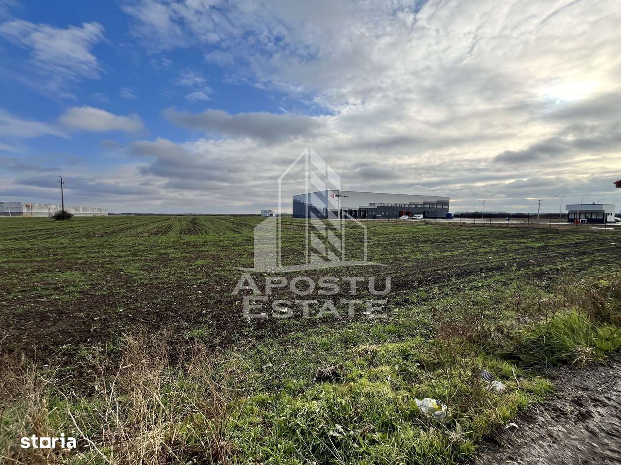 Teren de vanzare 30.400 mp, langa Continental si Hamilton. - Imagine principală: 1/3