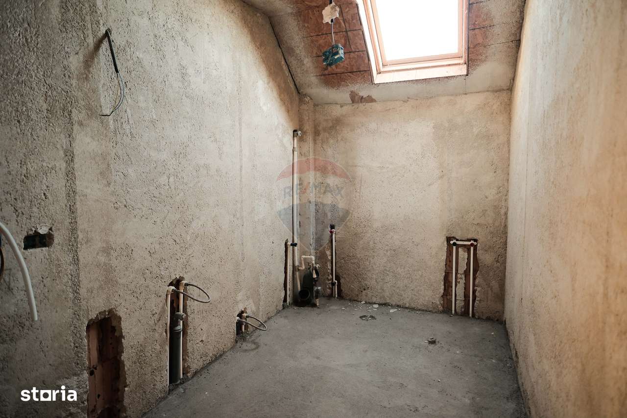 De vanzare bloc la gri format din 9 apartamente-15