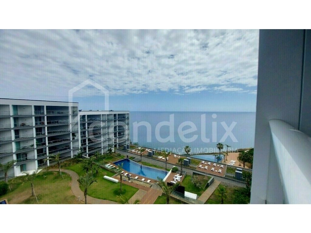 Apartamento T4 novo com vista mar no Funchal