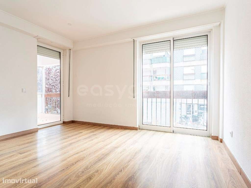Apartamento T2 localizado na Urbisado - Setúbal - Grande imagem: 3/22