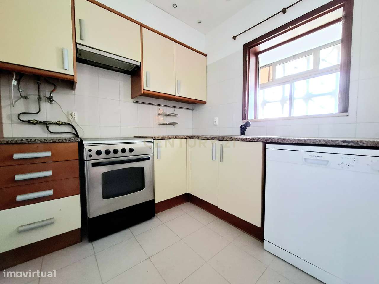 Moradia V3 nos Olhos d’Água – Urbanização Tranquila, 5 Min da Praia, I - Grande imagem: 5/26