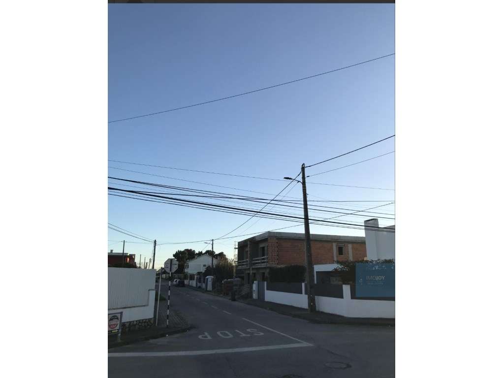Moradia T4 em Construção com Piscina e Jardim em Fernão Ferro-7
