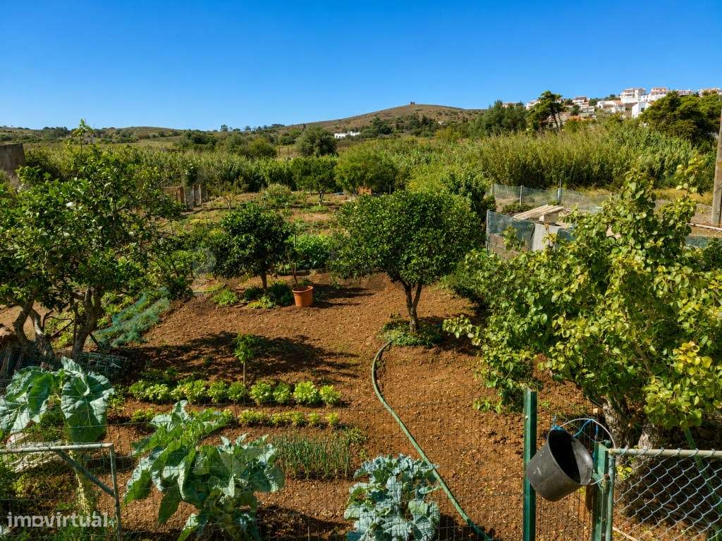 Moradia T3 com amplo terreno a 1,5 km da praia, Vila do Bispo-31