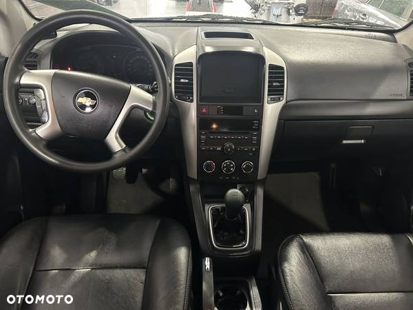 Chevrolet Captiva - 24