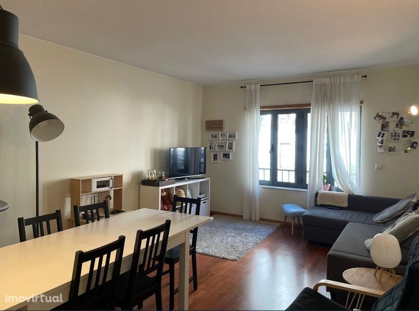 Apartamento T2 na Quinta da Seara (VN Gaia)