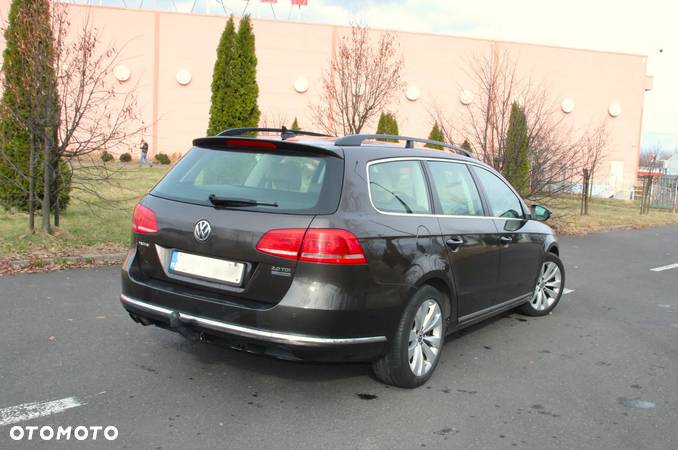 Volkswagen Passat 2.0 TDI Highline DSG - 7