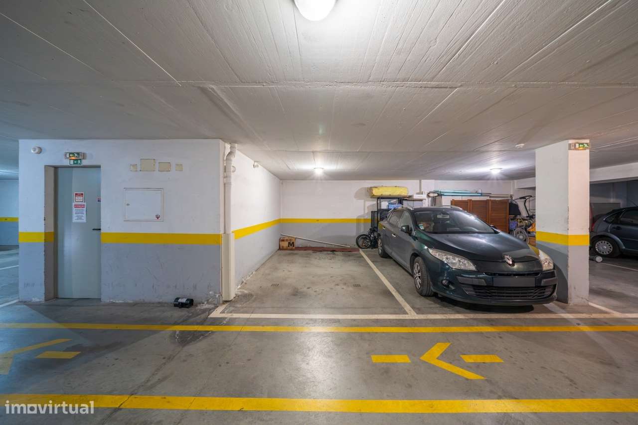 Apartamento T3 com garagem-26