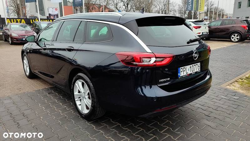 Opel Insignia - 10