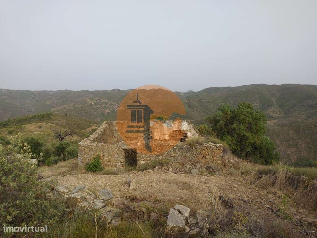 Terreno Misto em São Bras do Alportel - Grande imagem: 1/11