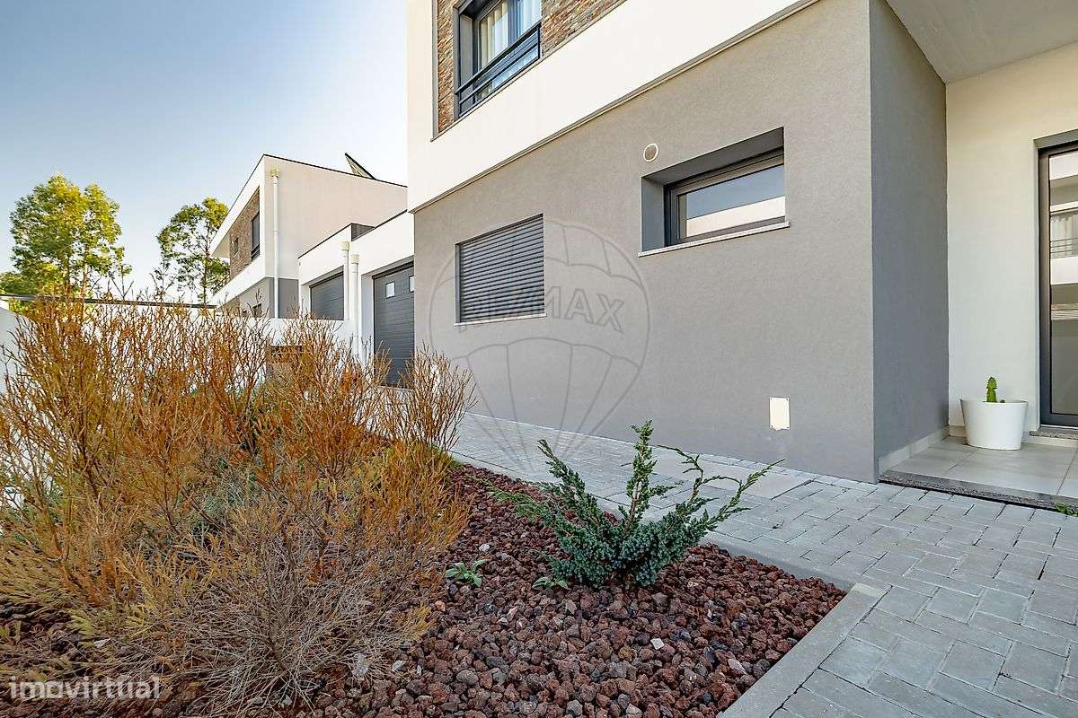 Moradia T4 para venda-36