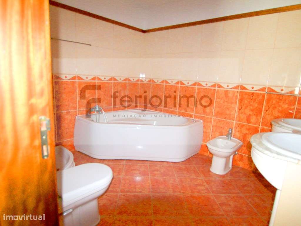 Magnífica Moradia, em zona tranquila-18