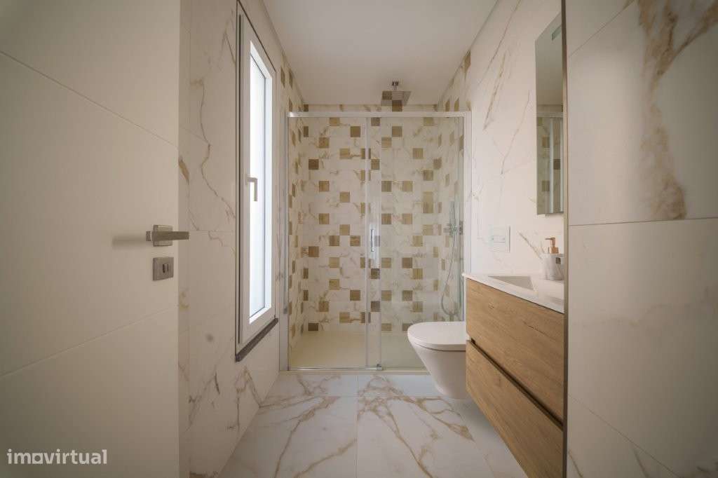 Moradia T4 / Ramada / Moderna é Exclusiva Construção-14