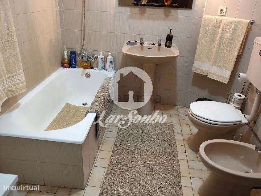 Apartamento T2 em zona nobre da cidade do Porto - Grande imagem: 4/9