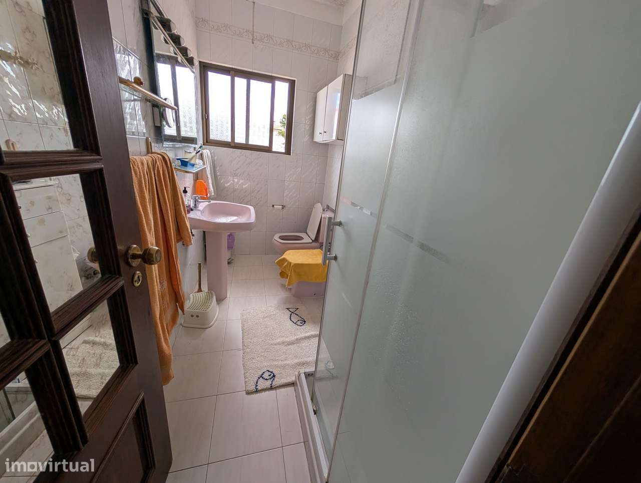 Excelente moradia centro Costa Caparica-47