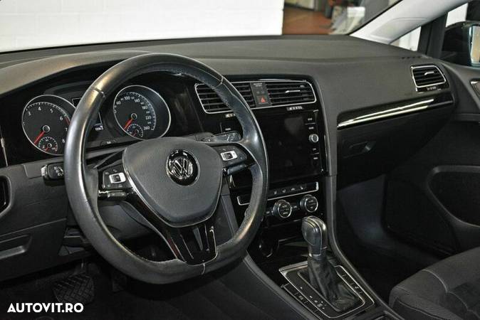 Volkswagen Golf 1.4 TSI DSG - 11