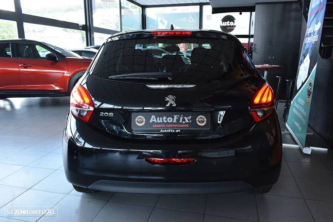 Peugeot 208 1.5 BlueHDi Signature - 5