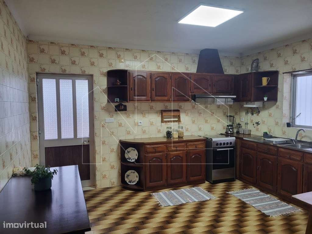Excelente moradia t4 em Oiã-23