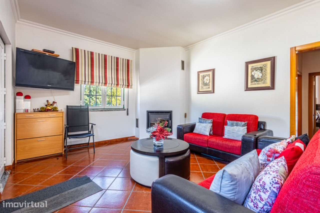 Quintinha com habitação, armazéns e terreno - Rio Maior-12