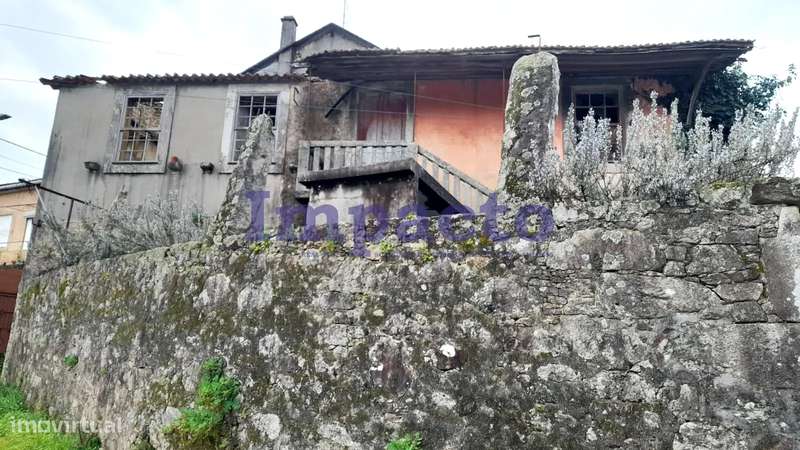 Ruína em Milheirós de Poiares, Santa Maria da Feira - Grande imagem: 4/20