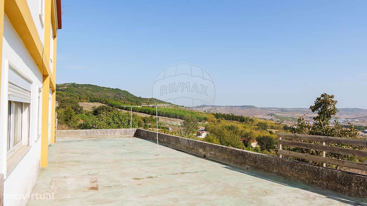 Moradia T4 para venda-10