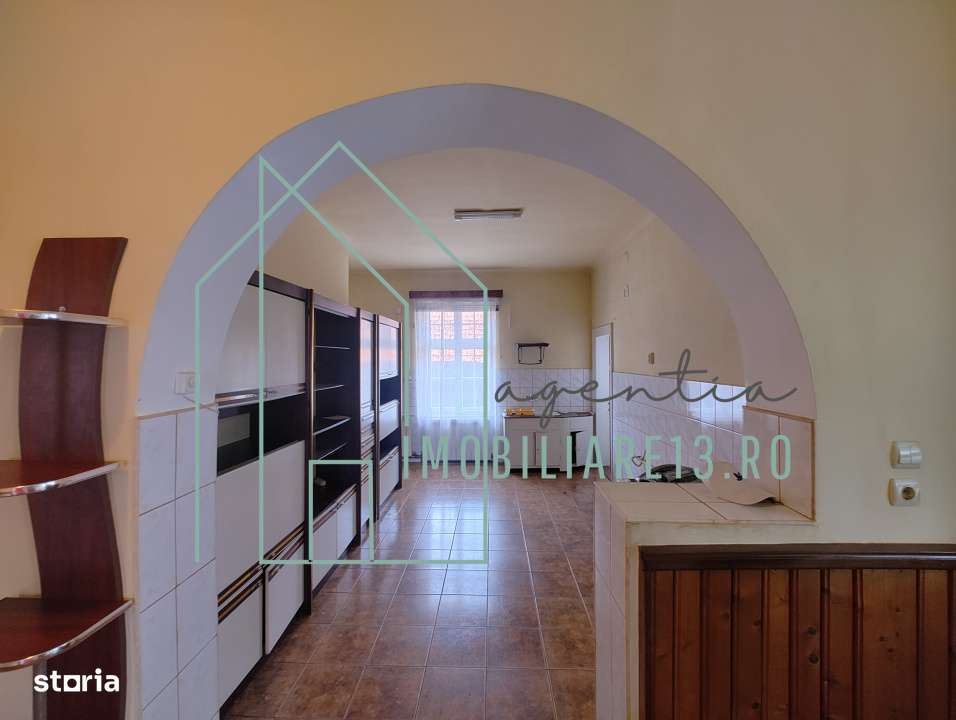 De vanzare apartament la Vila Saseasca, 3 camere, garaj si 491mp teren-7