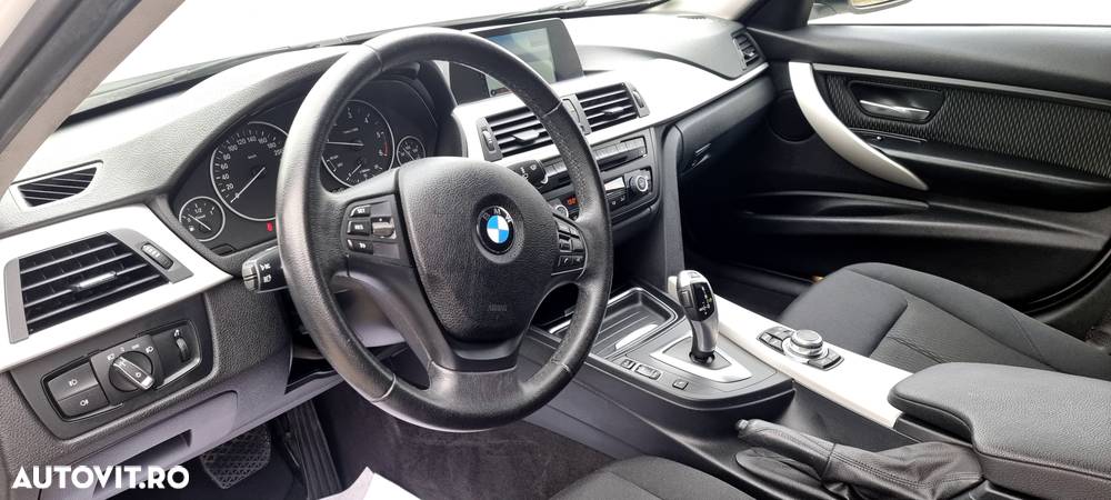 BMW Seria 3 320d DPF Touring Aut. Edition Exclusive - 16