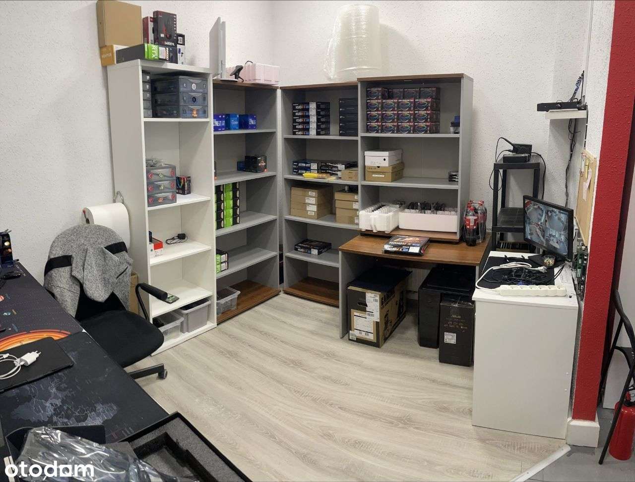 Centrum Zwycięstwa 14 Kosmos, PKP, PKS, Duże Witryny Zgoda na Alkohol - Pełny obrazek: 3/8