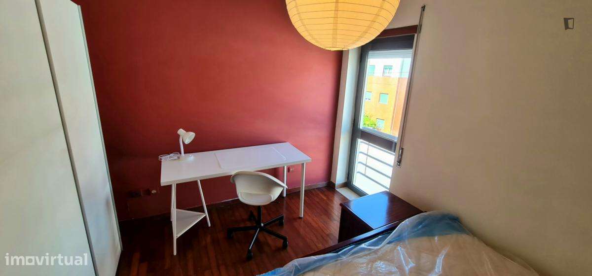 Quarto - localizado em São Martinho de Bispo Coimbra - Grande imagem: 2/24