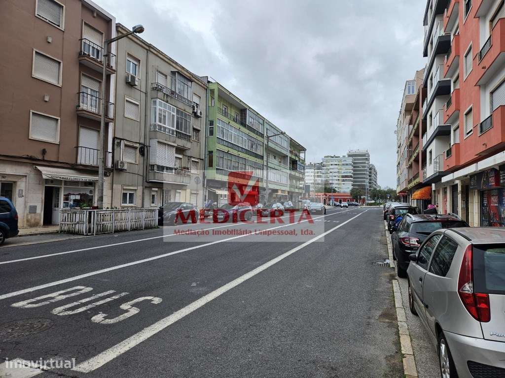 Benfica - Portas Benfica T3 Remodelado/Equipado/Mobilado-22