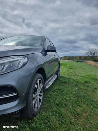 Mercedes-Benz GLE 400 4Matic 9G-TRONIC AMG Line - 2