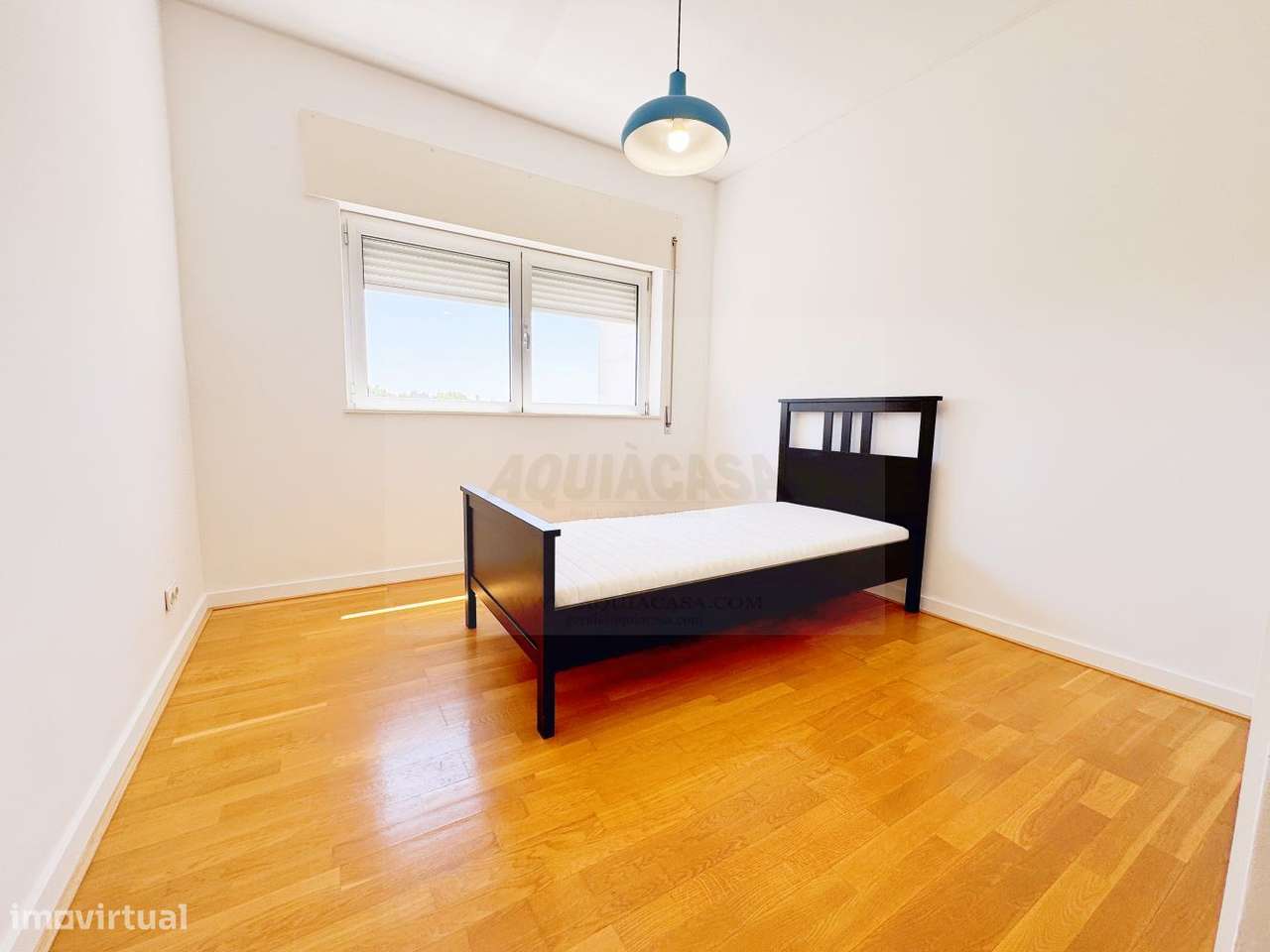 T3mobilado junto a Polo Universitário-26