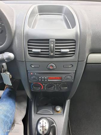 Renault Clio 1.5 dCi SE Storia - 16