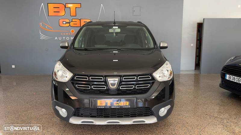 Dacia Lodgy 1.5 Blue dCi Stepway 7L - 2