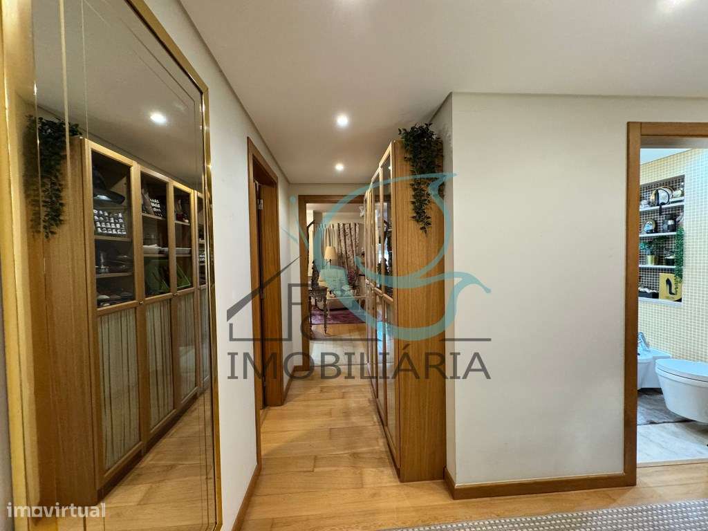 T3 de Luxo com Piso Privativo, Varandas Panorâmicas, Garagem Dupla ...-15