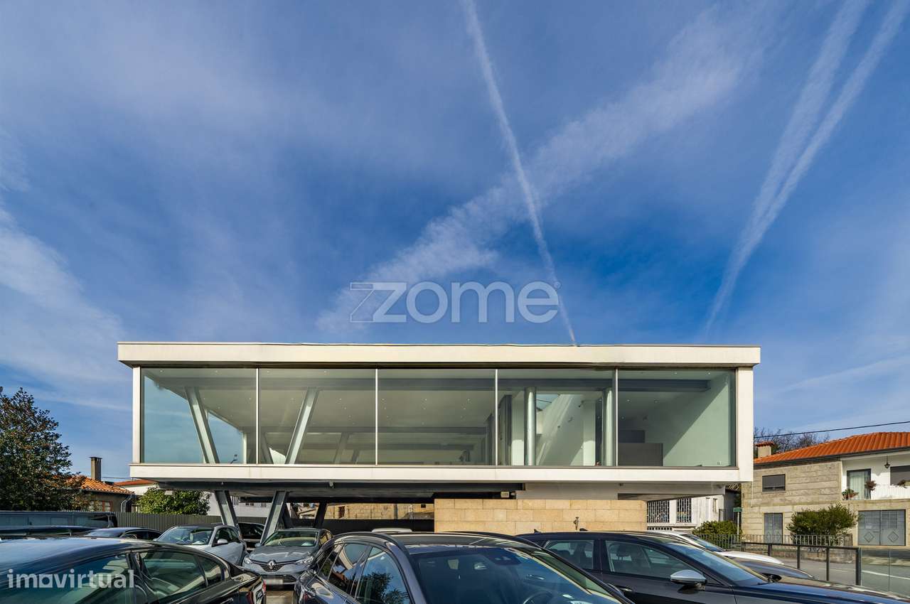 Pavilhão/ Edifício para Comércio e Serviços em Lordelo, Guimarães - Grande imagem: 3/58