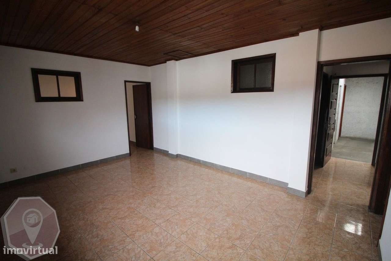 Apartamento T2 Vale de Cambra - para investidor-20