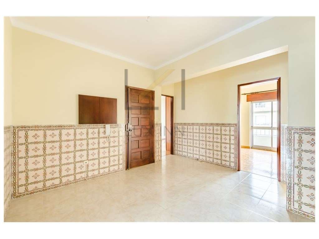 Apartamento T3 com boas areas com duas varandas - Grande imagem: 5/50
