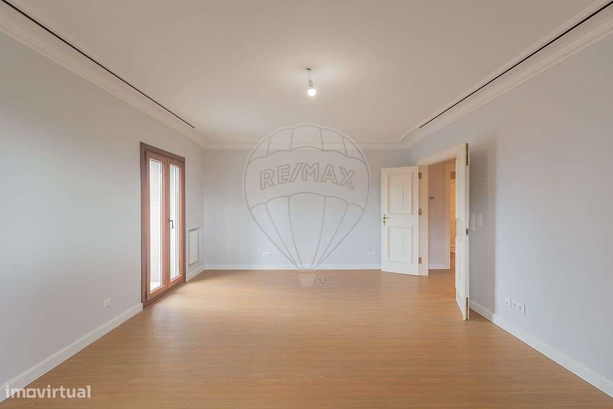 Moradia T4 para venda-18