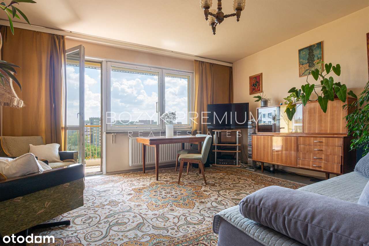 3 pokoje | Na sprzedaż | ul. Pirenejska | Widok na panoramę miasta-1