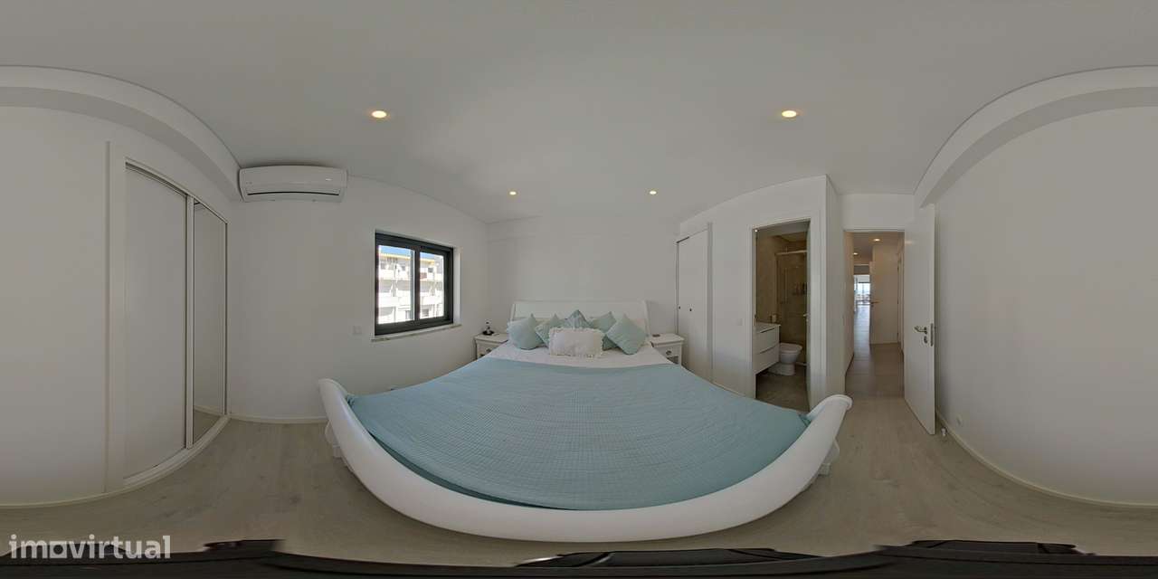 Apartamento T3 Renovado com Vista Mar e Terraço em Armação de Pêra-50