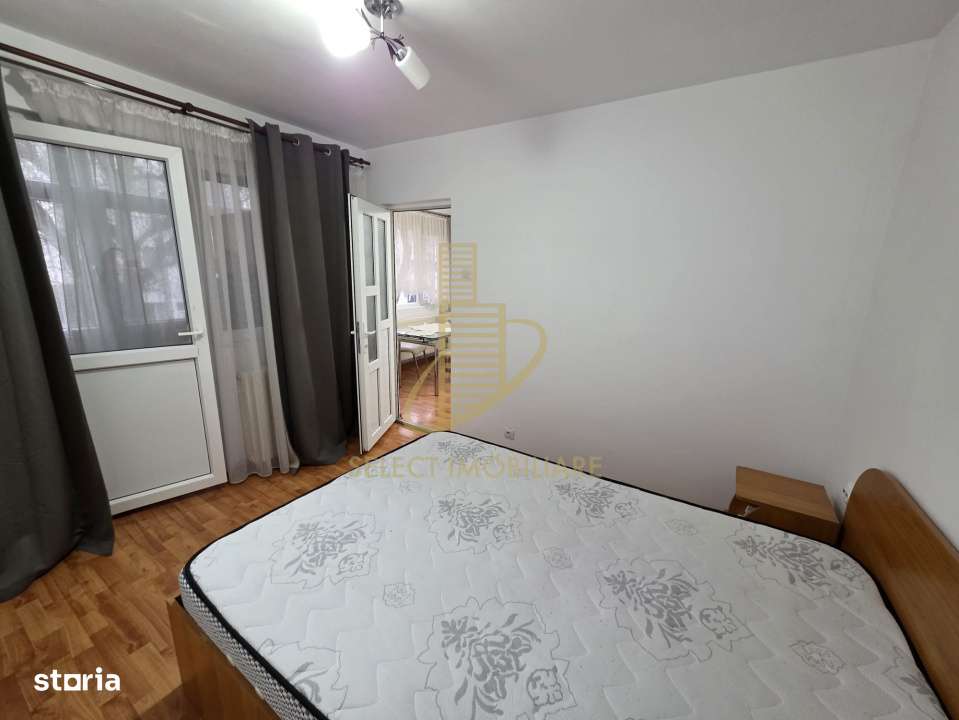 Apartament de 3 camere, semidecomandat, 53 mp., zona Andrei Muresanu-5