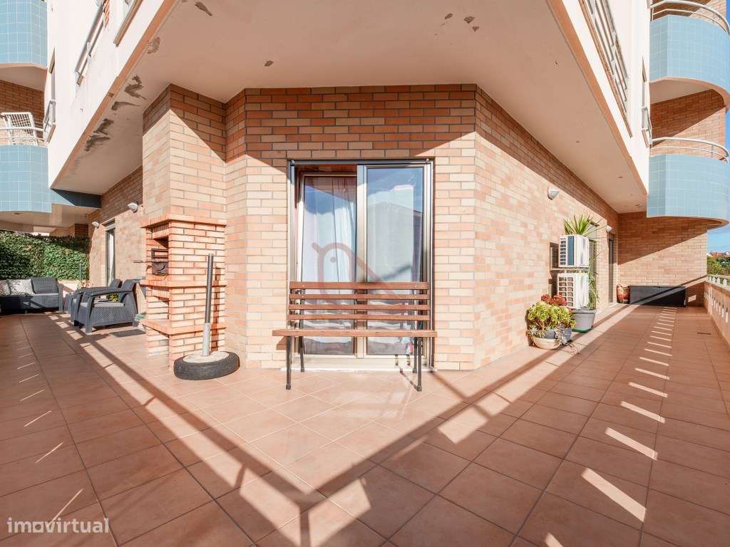 T3 com Terraço Envolvente e Garagem de 70 m² | Casais Castelo, Riachos-33
