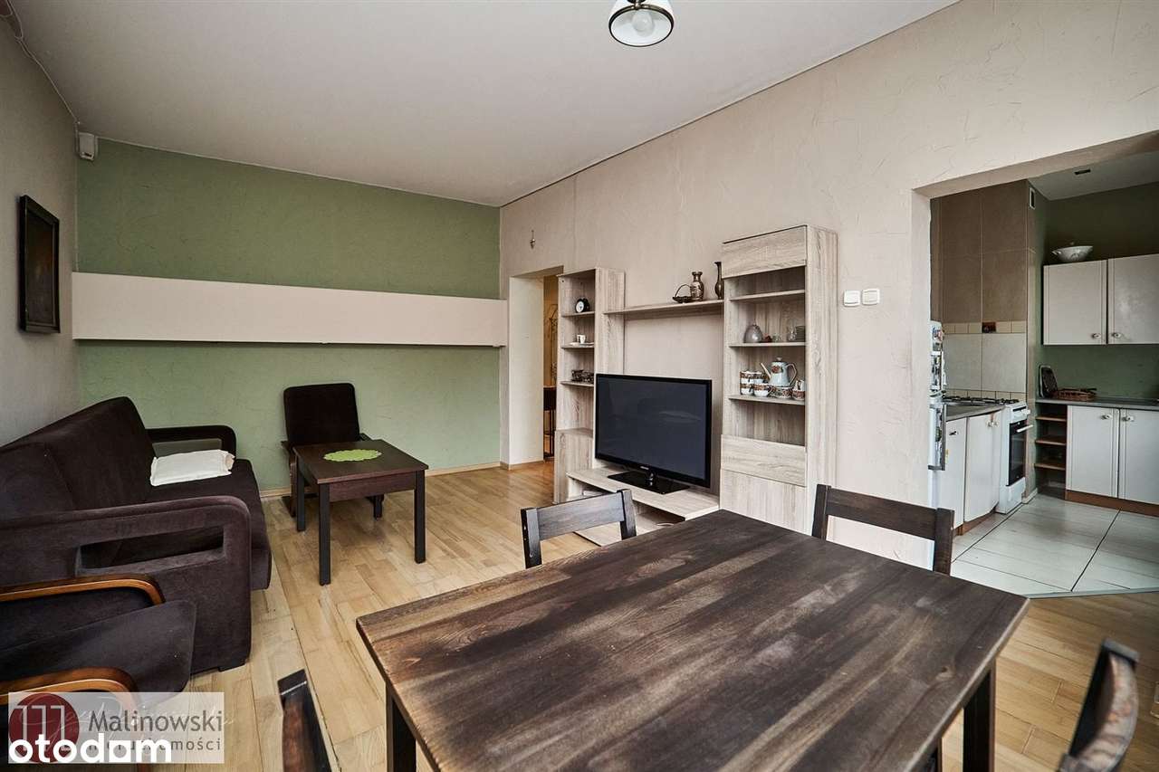 Trzy pokoje z balkonem na parterze, Tychy Edukacj-3