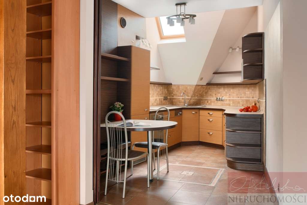 Z dużym tarasem z widokiem w super lokalizacji-19