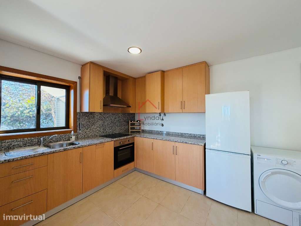 Moradia T1 Airão Guimarães-1