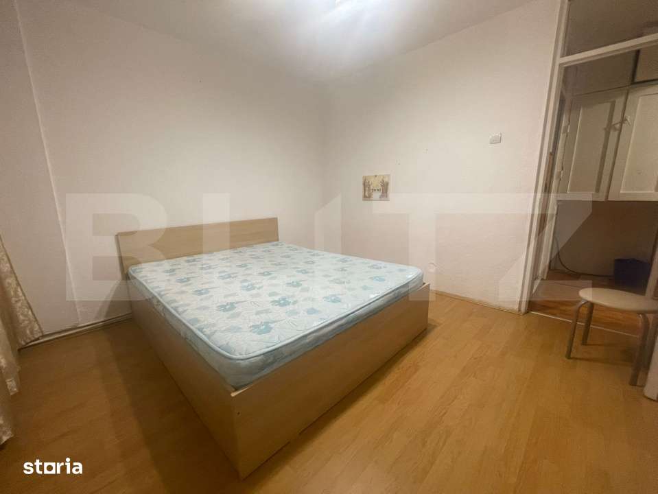 Apartament 3 camere, 70 mp si balcon inchis-3