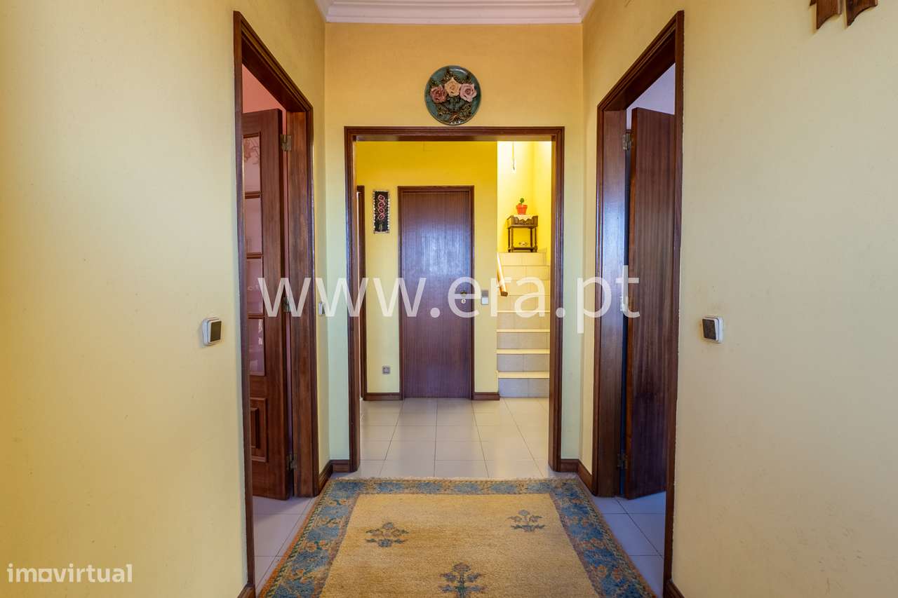 Moradia em Moledo com Vistas Deslumbradas!-18